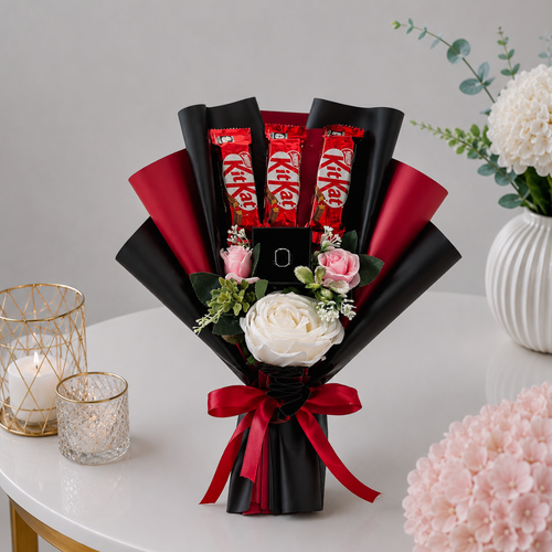 KitKat Chocolate Rose Gift Bouquet in Black with Ring