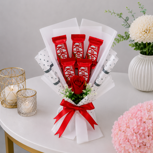 KitKat Chocolate and Red Rose Gift Bouquet